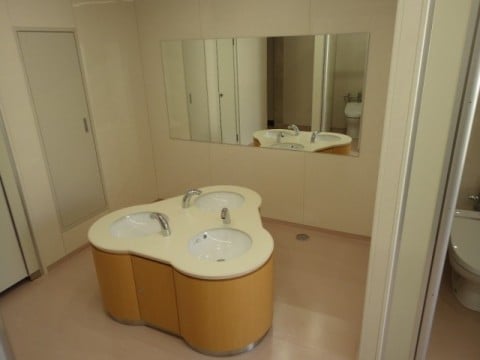 女子トイレ手洗